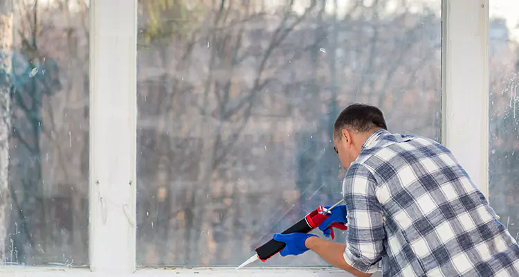 Quality Sliding Shower Door Repair for Closing Issues in Lynn Haven, FL